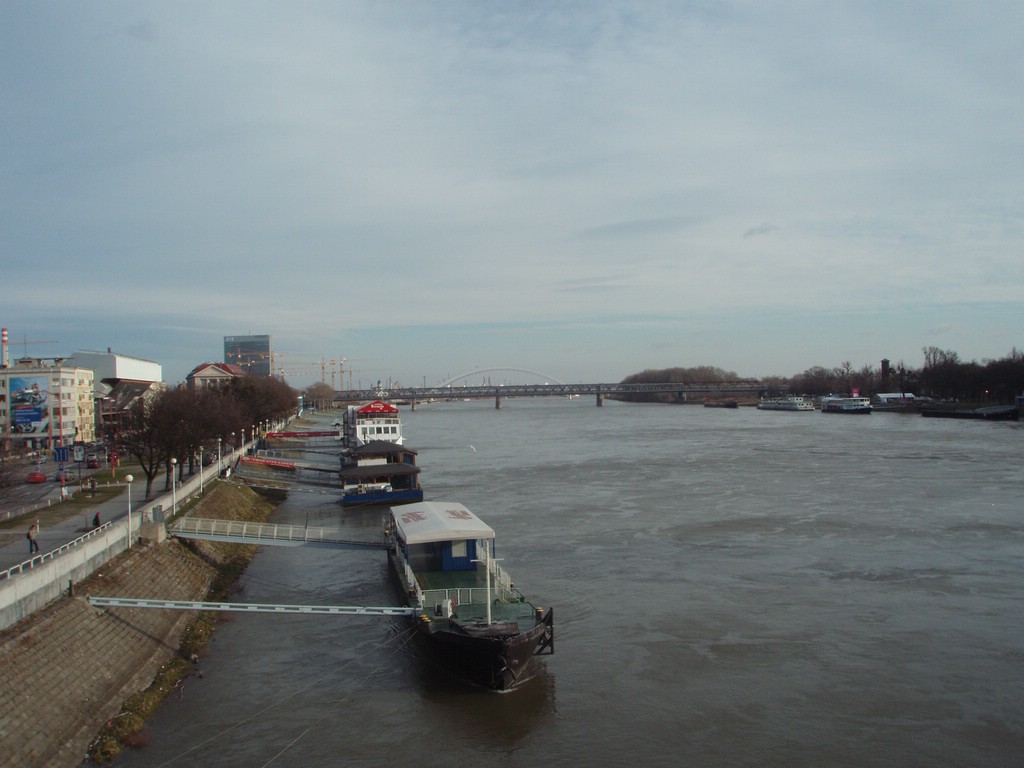 PC132103.JPG